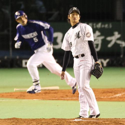＜ロ・中＞４回無死三塁、和田に適時二塁打を浴びる唐川