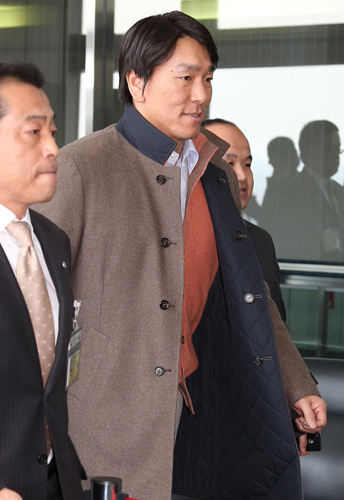 ２月、契約チームがないまま渡米した松井秀喜