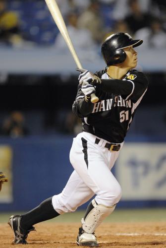 ５回阪神２死、伊藤隼が右越えに満塁本塁打を放つ