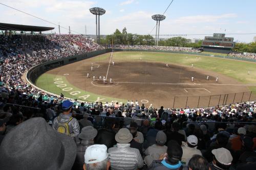 松井見たさに野球ファンが集まり満員札止めとなったスタジアム
