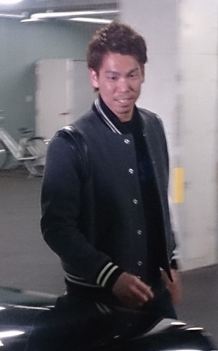 キャンプの荷物出しのため、マツダスタジアムを訪れた広島・前田健