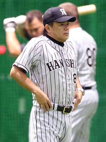 練習中、気合の入った表情の阪神・和田監督