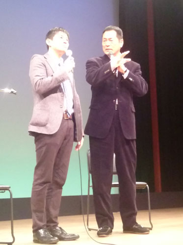 大阪市内で山田雅人（左）の独り舞台「かたりの世界」にゲスト出演したスポニチ本紙評論家の中畑清氏