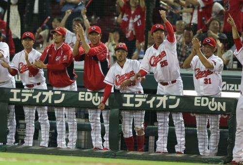 広島はは打率、本塁打、盗塁ともにリーグ１位