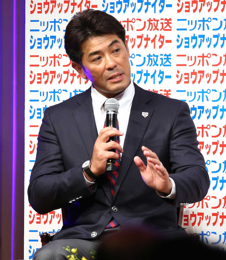 日本代表の未来を語る稲葉監督