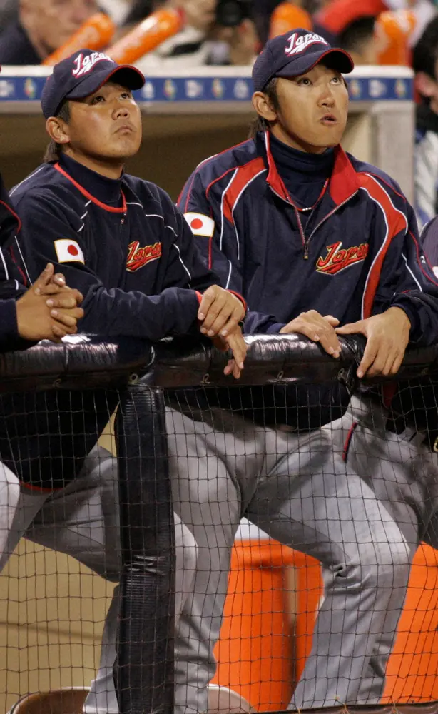 松坂大輔投手（左）と内川聖一外野手（2009年撮影）