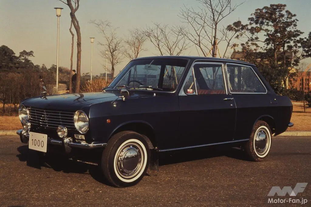 
                            低価格の大衆車としてマイカー時代を先導したサニー 1966年（昭和41）年4月23日、日産自動車から「ダットサン・サニー」がデビュー。当時は、日本のモータリゼーション黎明期であり、サニーは低価格の本格的な大衆車として大ヒ […]
                        