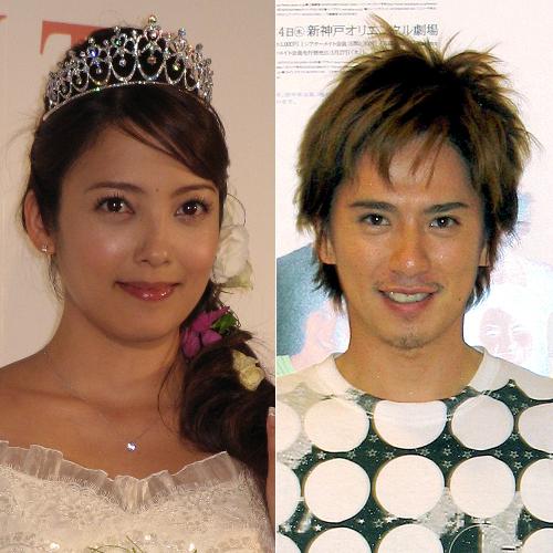 結婚したことを発表した女優の中山エミリと飯沼誠司
