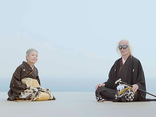 結婚情報誌「ゼクシィ」のＣＭで、７３年の結婚以来初めて初共演する内田裕也、樹木希林夫妻。