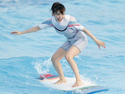 ＰＶ撮影以来のサーフィンに挑戦した大島優子