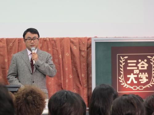 母校の日本大学芸術学部で人生初となる講義をする三谷幸喜