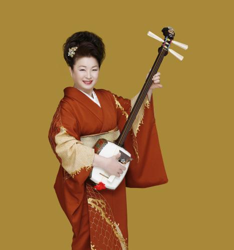 デビュー３４年目で全国放送に初めて登場する仙台出身の演歌歌手、花京院しのぶ