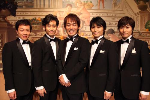 連続ドラマ『スープカレー』に出演する（左から）音尾琢真、大泉洋、森崎博之、安田顕、戸次重幸