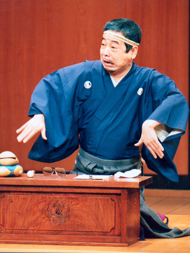 ９８年４月、食道がんの手術を終え、国立演芸場で高座復帰した時の立川談志さん