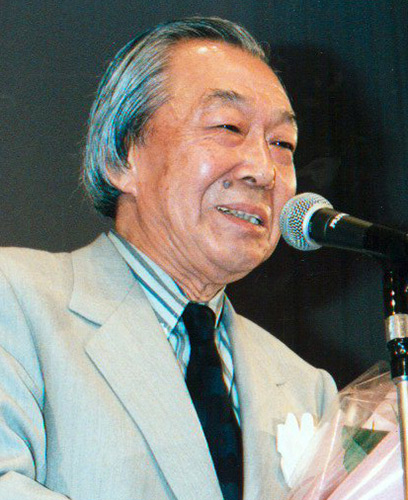 俳優の小沢昭一さん（１９９８年撮影）