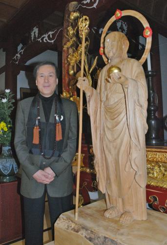 震災犠牲者の供養のために地蔵菩薩像を制作した俳優の滝田栄