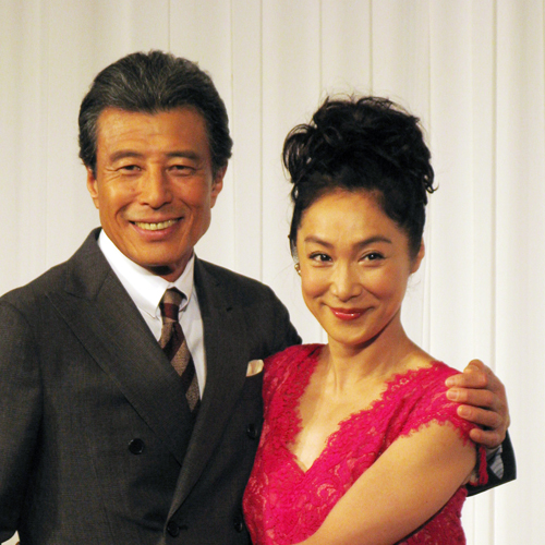 ＴＢＳドラマ「なるようになるさ。」で夫婦役を演じている舘ひろし（左）と浅野温子