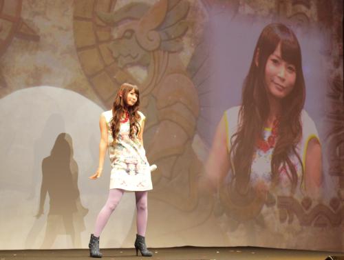「パズドラＺ」緊急発表会で力強いステージを繰り広げた中川翔子