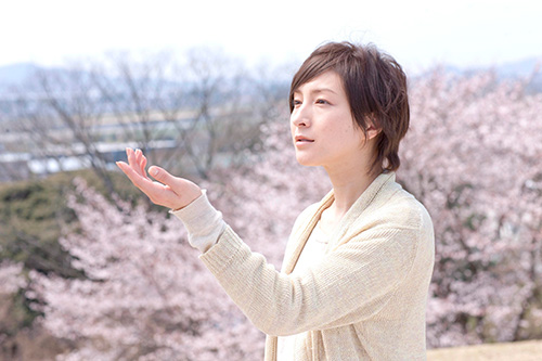 広末涼子が幼い娘を亡くした母を演じる「桜、ふたたびの加奈子」