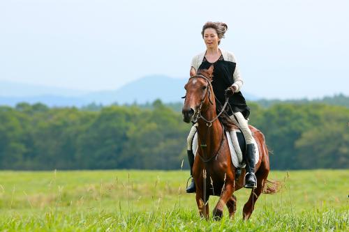 乗馬シーンの撮影を行った米倉涼子