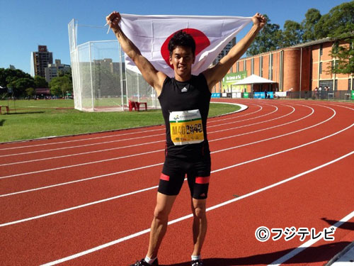 陸上の世界マスターズ選手権２００メートル（４０～４４歳クラス）で銅メダルに輝いた武井壮