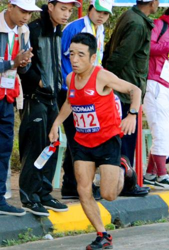 東南アジア大会男子マラソンにカンボジア代表として出場した猫ひろし