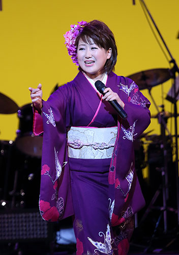 渋谷区文化総合センター大和田・伝承ホールでコンサートを開いた井上由美子