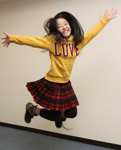 史上最年少となる９歳で新人賞を授賞した濱田ここね。輝かしい未来へジャンプ！！