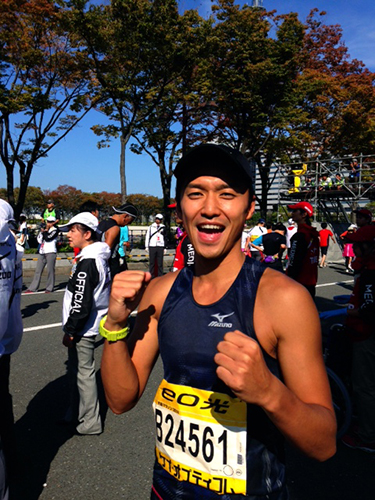 大阪マラソンで３時間切りを達成したＭＢＳ・山中真アナウンサー