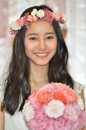 結婚情報誌「ゼクシィ」の８代目ＣＭガールに抜擢されたモデルで女優の新木優子