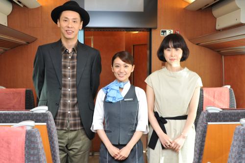 映画「ロマンス」のイベントに出席した（左から）大倉孝二、大島優子、タナダユキ監督