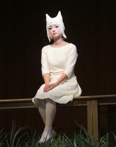 ミュージカル「１００万回生きたねこ」で初舞台の公開稽古を行った深田恭子