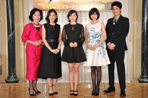 ドラマ「ナオミとカナコ」制作発表会に出席した（左より）高畑淳子、吉田羊、広末涼子、内田有紀、佐藤隆太