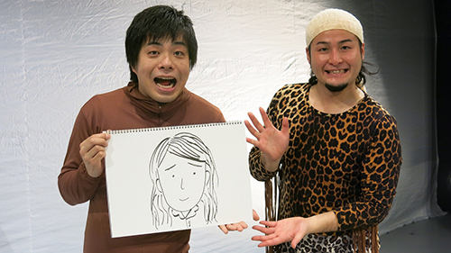 自ら描いた新妻の絵を手に結婚報告したバンビーノ・藤田（左）と石山