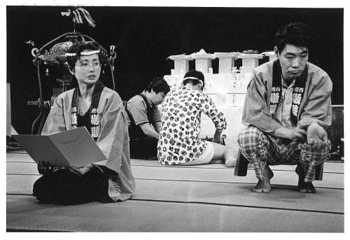 ８３年に妻の角替和枝と東京乾電池の舞台で共演した際の柄本明