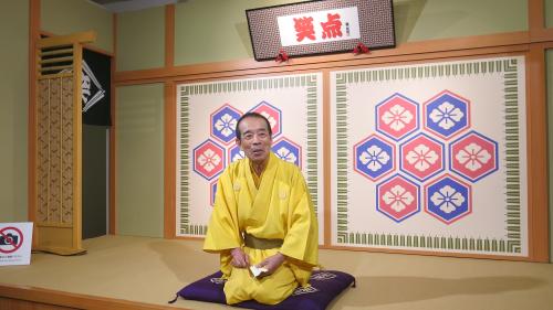 大阪での「笑点５０周年特別記念展」トークショーに出席した林家木久扇