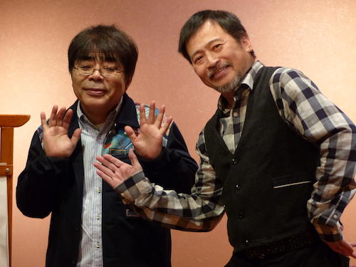 東京・浅草で開かれた「Ａｃｔ　Ａｇａｉｎｓｔ　ＡＩＤＳ　浅草寄席」で漫才を披露した小倉久寛（左）とラサール石井