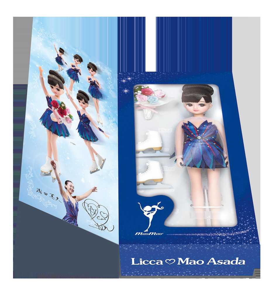 浅田真央とリカちゃんがコラボした人形ＢＯＸ。全国の郵便局で記念切手とともに予約受付中