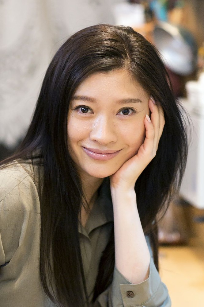 ２６年ぶりにテレビ東京のドラマに出演する女優の篠原涼子（Ｃ）テレビ東京