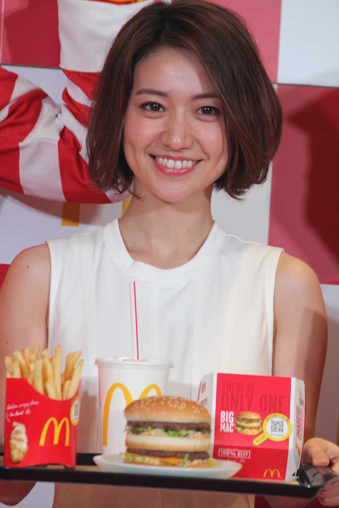 「ビッグマック祭り」キャンペーン発表会に出席した大島優子