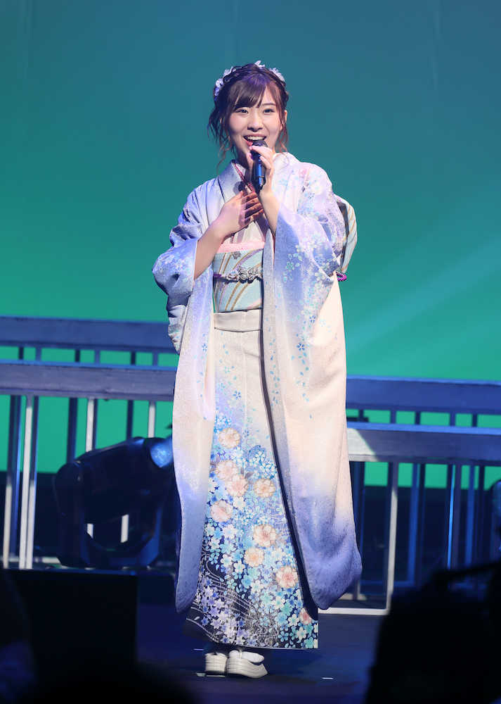 コンサートで「瀬戸の花嫁」を歌い平尾昌晃氏を追悼した岩佐美咲