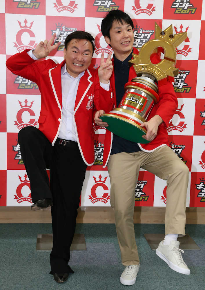 キングオブコントで優勝した「かまいたち」山内健司（左）、濱家隆一