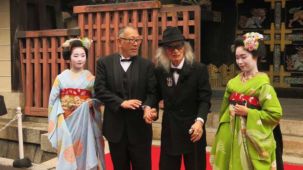 「京都国際映画祭２０１７」の会見に臨む（左から２人目から）崔洋一監督、内田裕也