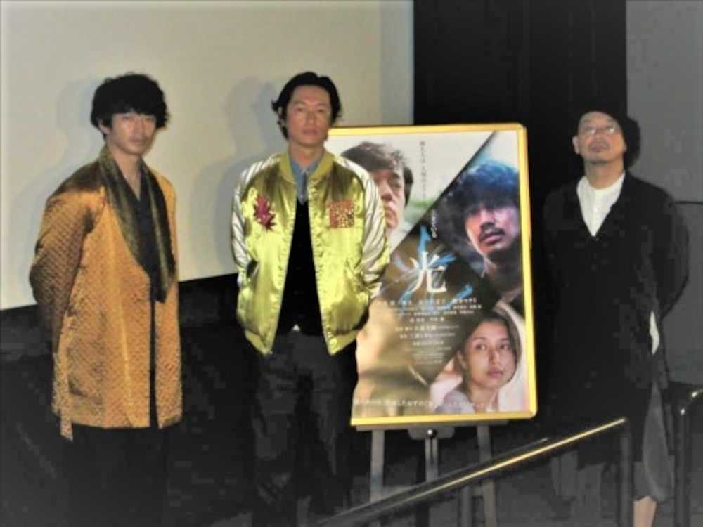 映画「光」の舞台あいさつに登場した（左から）瑛太、井浦新、大森立嗣監督