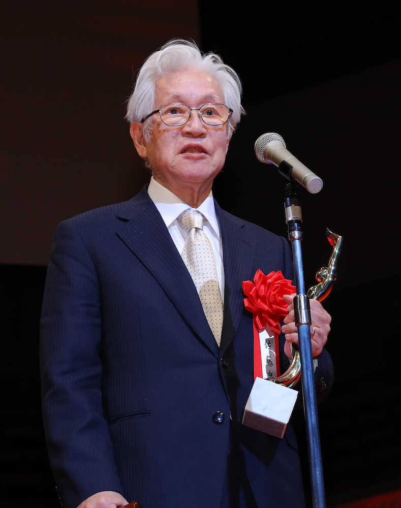 毎日映画コンクール表彰式　特別賞を受賞した映画評論家の佐藤忠男氏