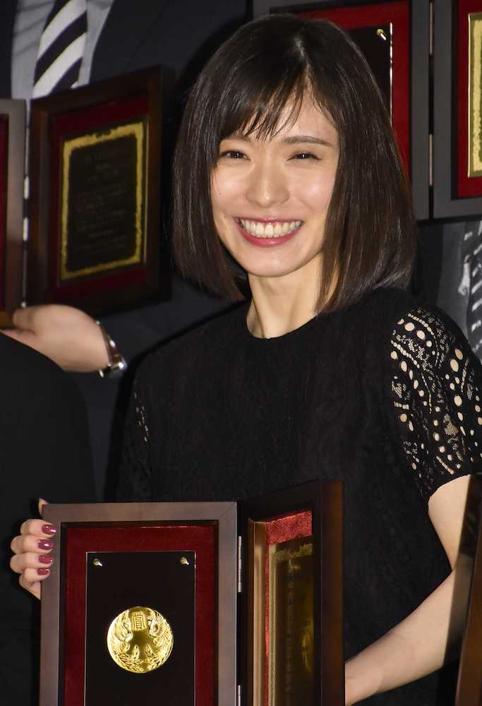 「第２７回　　日本映画プロフェッショナル大賞」授賞式に出席した松岡茉優