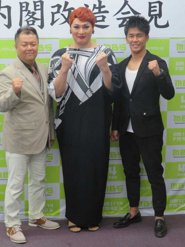 出演するMBSテレビ「戦え！スポーツ内閣」で12月の大阪マラソン出場を明言した（左から）小杉竜一と今月9日放送回からの新メンバー、ナジャ・グランディーバー、武井壮
