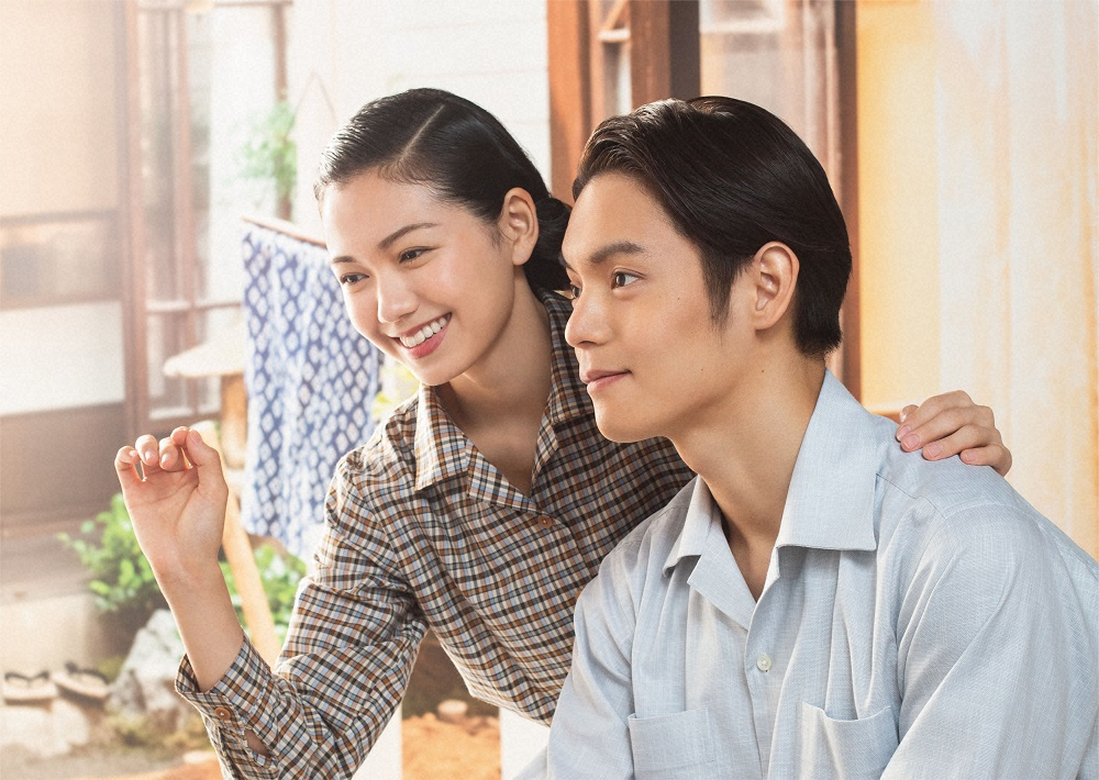 連続テレビ小説「エール」後半のメインビジュアルは「音楽に向き合う姿と2人の絆」がテーマ。（左から）ヒロイン・二階堂ふみ、主演・窪田正孝（C）NHK