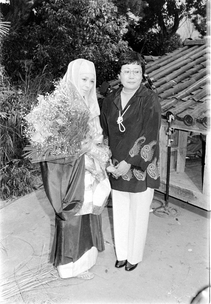 1981年ＮＨＫ「おんな太閤記」最終収録。　佐久間良子（左）と橋田寿賀子さん