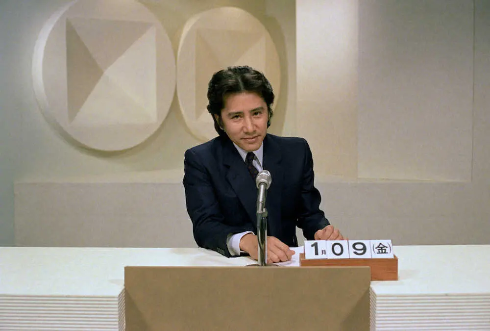1987年のTBSドラマ「パパはニュースキャスター」で、コミカルな役柄を演じた田村正和さん（C）TBS